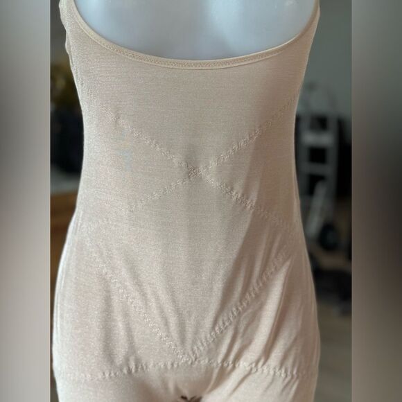 Women's Open Bust Tummy Control Waist Slimming Sheer Shapewear. Size Medium - Picture 3 of 12